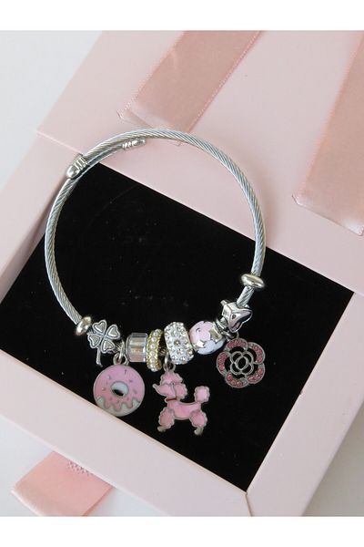 MAHLA Bracelet, Adjustable Stylish Design