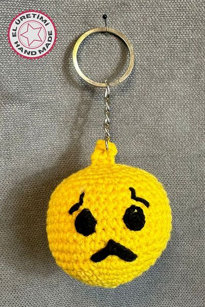 Uretti - Tuğba 9352 3417 Handmade Knitted Sad Face Emoji Model Keychain