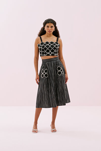 Roman Cepleri Çiçek Motifli Çizgili Midi Boy Etek Siyah-Beyaz Y2515016_0856