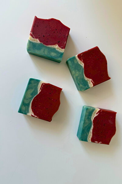 MELLOW Karpuz El Yapımı Sabun – Doğal Bitkisel Yağlı, Cilt Bakımı ve Peeling Etkili, Çiçeksi Kokulu – 100g