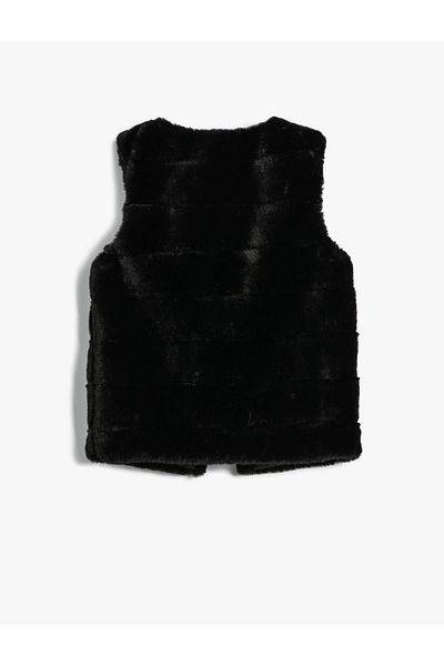 Koton Girl's Round Neck Sleeveless Plush Vest 4Wkg20005Aw