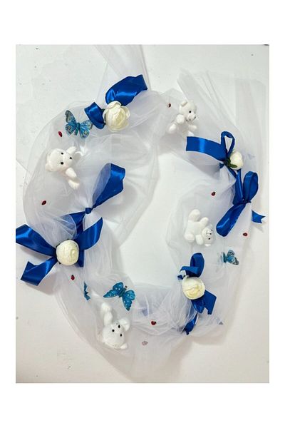 Botez Decor cristelnita din tulle alb, flori din sapun ivory, panglica albastru electric si ursuleti albi
