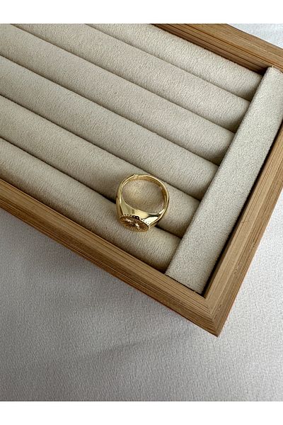 ringbox Gold Eye Motif Pinky Finger Ring