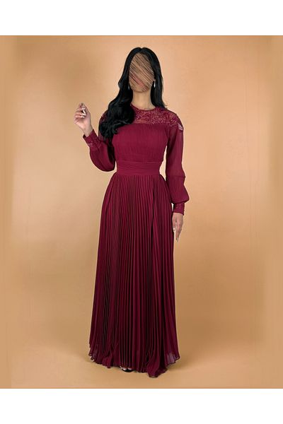 toog Maroon dress with soft pleats, sheer fabric embroidered on the chest and shoulders