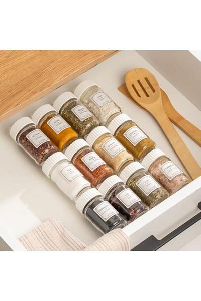 STOREMAX Sellbuystore 1078 Square Prism Rotating Stand with Rotating Lid 12-Piece Glass Spice Rack-Organizer Organ