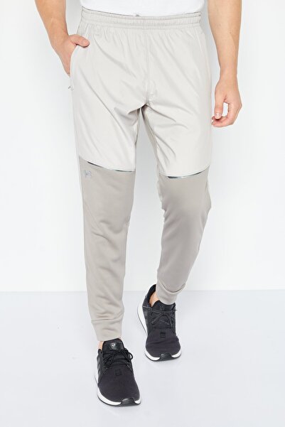 Under Armour Men Sportswear Fit Brand Logo Outdoor Sweatpants, Grey
