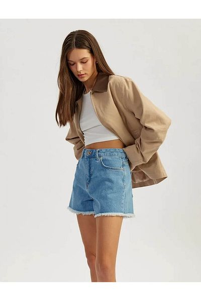 Koton Pantaloni scurți pentru femei, cu nasturi, cu buzunar, model confortabil, deschis, indigo 5sal40011md
