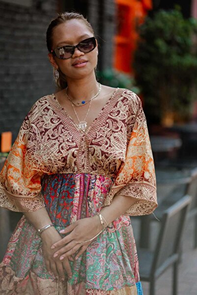 Miss Boheme Sarı Renk Patchwork Desenli Önü V Arkası Bağlamalı Kısa İpek Elbise