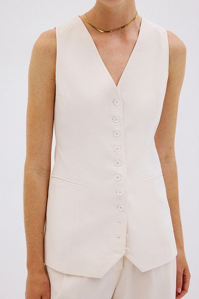 VATKALI V-Neck Body-Fitting Vest