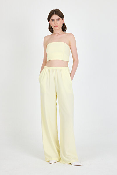 Rays Set pantaloni bluză asimetrică galbenă fără bretele 5234