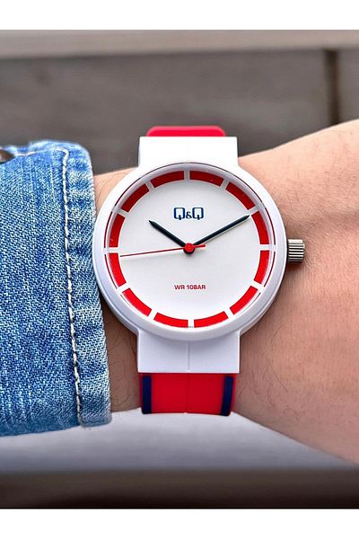 Q&Q Waterproof Plastic Cord Men Wrist Watch