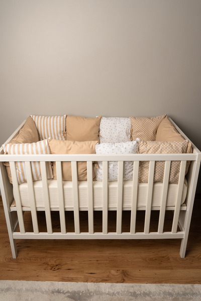 BABYNENA حماية جانبية للسرير من ريو 10 قطع مقاس 60 × 120 سم متوافقة مع سرير الأطفال