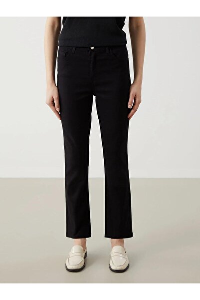 LC Waikiki Pantaloni de jeans LCWAIKIKI Classic Straight Fit pentru femei (S5)