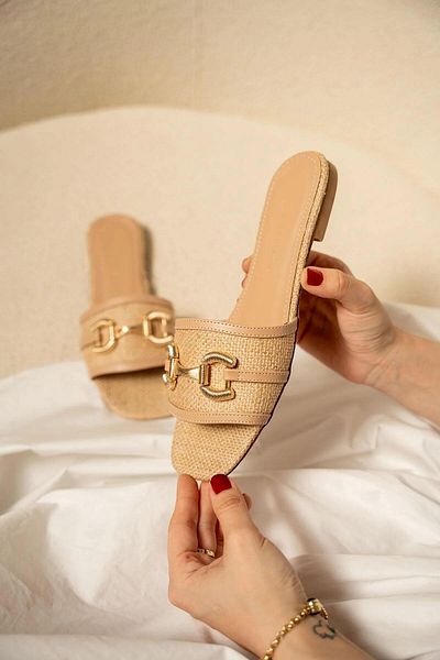 LamintaGlobal Scarlet Nude Buckle Detailed Straw Slippers