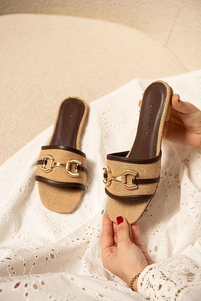 LamintaGlobal Scarlet Bitter Brown Buckle Detailed Straw Slippers