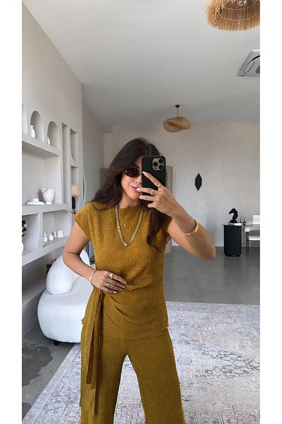 Buket Teke Mustard Tie-Up Wrap Suit