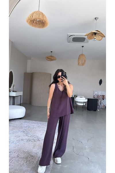 Buket Teke Plum V-Neck Wide Leg Suit