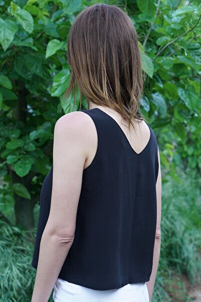 Defne&Apollon İpekçilik Summer Breeze - 100% Crepe Silk V-Neck Strap Blouse – Black