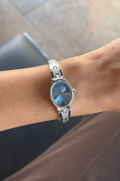 keisy Layda Blue Dial Women's Wristwatch