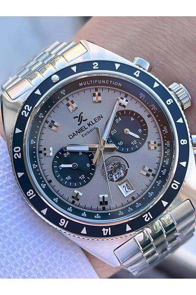 Daniel Klein Men's Wristwatch Fg.13994.1 with Inner Functions Active 30 Mt Water Resistant 2 Years Warranty