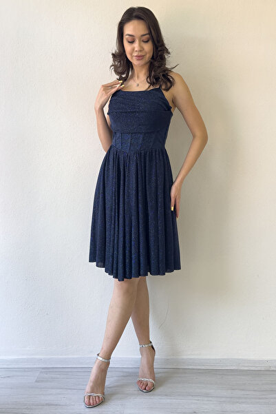 the ZKS Γυναικείο Μίνι βραδινό φόρεμα με λεπτομέρεια ασημί ντραπέ Μαύρο, Navy Blue, Indigo