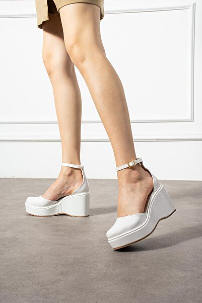 ZENNESHOES Erica Γυναικεία παπούτσια με τακούνι και ζώνη στον αστράγαλο