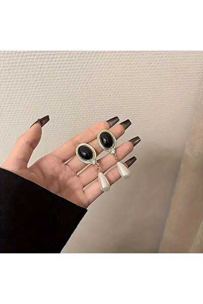 byozanyılmaz Black Stone Pearl Design Hanging Earrings