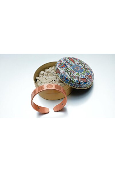 TAKI DERYASI سوار من النحاس الطبيعي النقي مع مغناطيس في الداخل، حيث يلتقي الص...