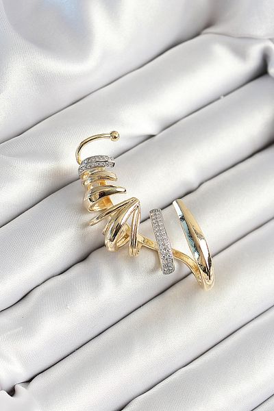 norsary Gold Color Women's Right Cartilage Earring with Spiral Figure with Brass Zircon Stone Plated