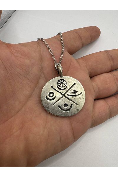 Herşey Nota Atiye – Göbeklitepe Symbol Figured Necklace – Silver Color Zamak Metal Spiritual Unisex Jewelry