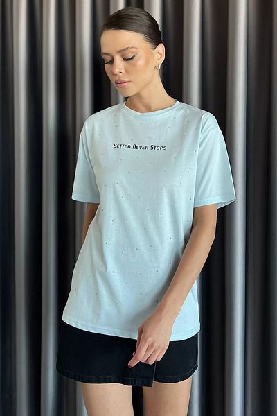 GÜLSELİ Tricou cu decolteu cu piatră imprimat cu text pentru femei Ice Blue