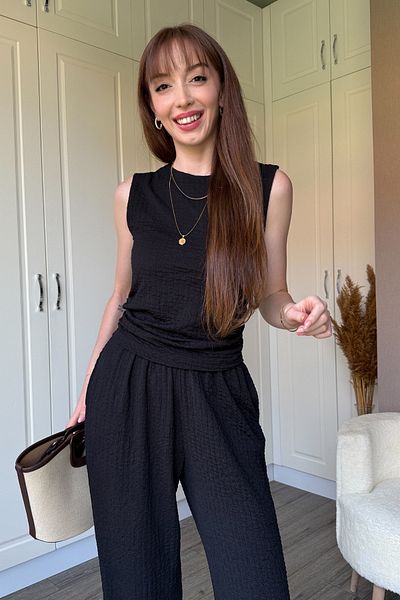 Dilay Gökoğlu Butik Black Seersucker Crew Neck Suit