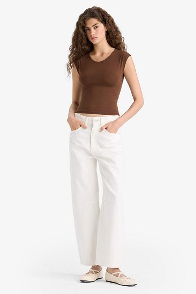 DeFacto Fitted Round Neck Basic Plain Short Sleeve T-Shirt F5195Ax25Sm