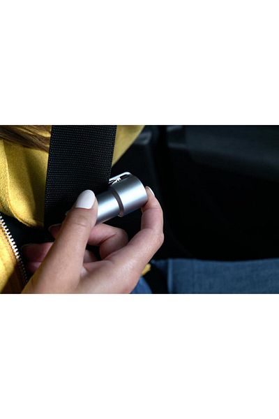 Xblitz Încărcător auto ultra-rapid Q30 Pro, încărcare rapidă 3.0, utilizare în caz de urgență, 12/24 V, gri