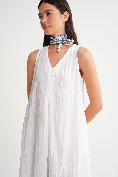 Mixray 4700 Жіноча сукня з V-подібним вирізом та плісированим передом, біла