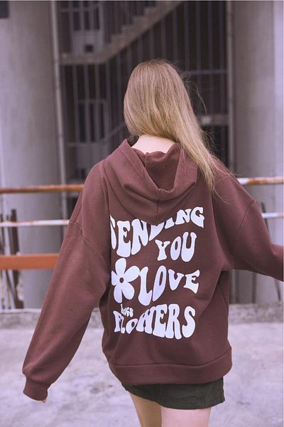 bases. Printed Oversize Hooded Fleece Sweatshirt