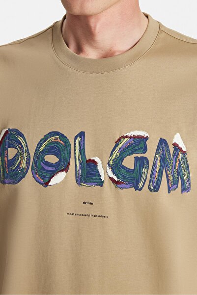 Tudors Ανδρικό μπλουζάκι με λαιμόκοψη μπεζ με βαμβακερή εκτύπωση και λεπτομέρεια κεντήματος Relax Fit