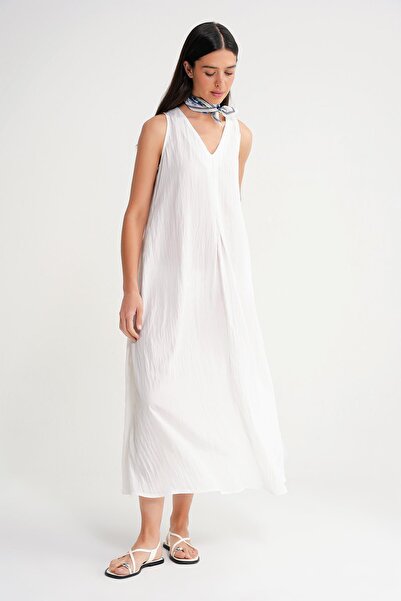 Mixray 4700 Жіноча сукня з V-подібним вирізом та плісированим передом, біла