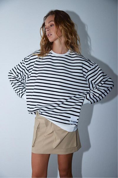 bases. Basic Crew Neck Oversize Sweatshirt with Fleece Inside