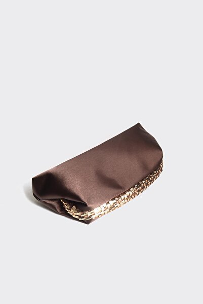 Berlesi Βραδινή τσάντα φόρεμα με λεπτομέρεια από σατέν χρυσό παγιέτες Bitter Brown