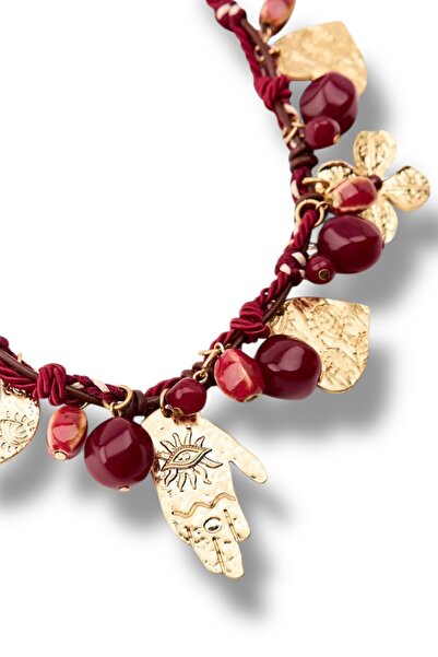 Finery by Nerrs Zr Model Knot Detailed Gold Charm Necklace