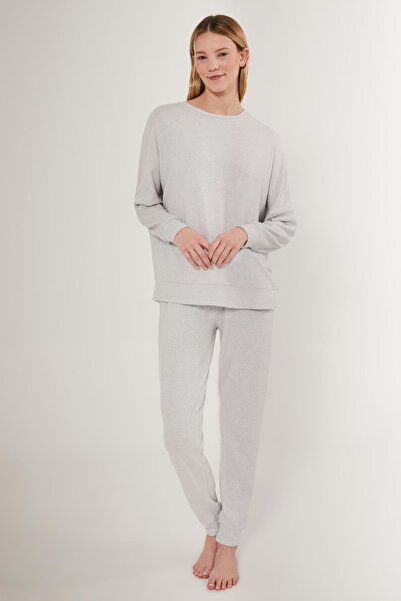 Pierre Cardin Woven Women's Pajama Set, Sleeves and Cuffs,