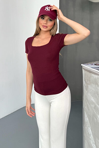 LACHT بلوزة نسائية ذات ياقة مربعة وأكمام قصيرة باللون العنابي Buzzy Modal