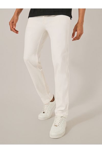 Styli Plain Five-Pocket Style Regular Fit Jeans