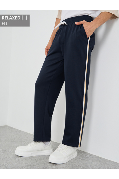 Styli بنطال رياضي مريح بقصة متوسطة الارتفاع مع تفاصيل شريط