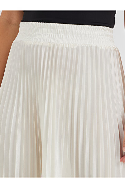 Styli Pleated Elasticated Waistband Maxi Skirt