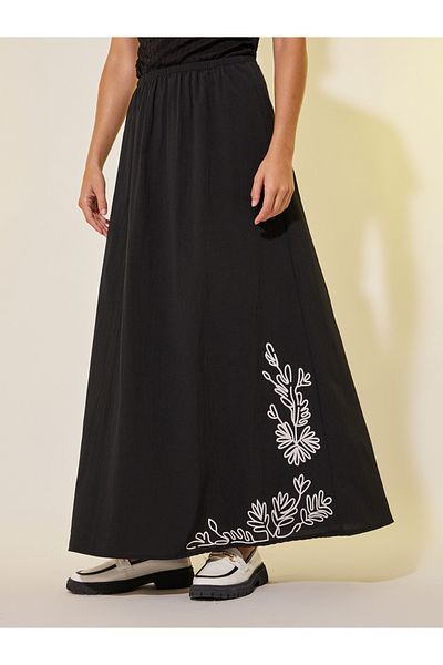 Styli Hem Graphic Print A-Line Maxi Skirt