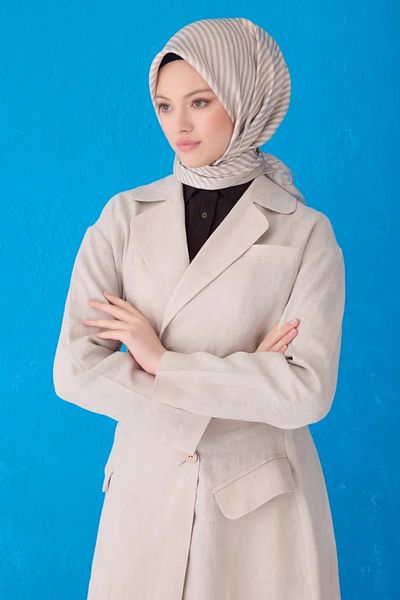 Belli Eșarfă din mătase twill 4115D model în dungi Bej-