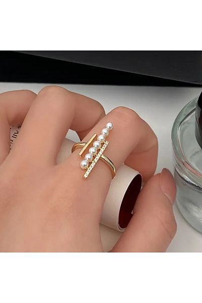 Ayzen Adjustable Pearl Ring
