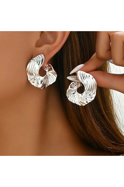 HDCreativeDesign 1 Pair Stylish Geometric Flower Hoop Steel Earrings